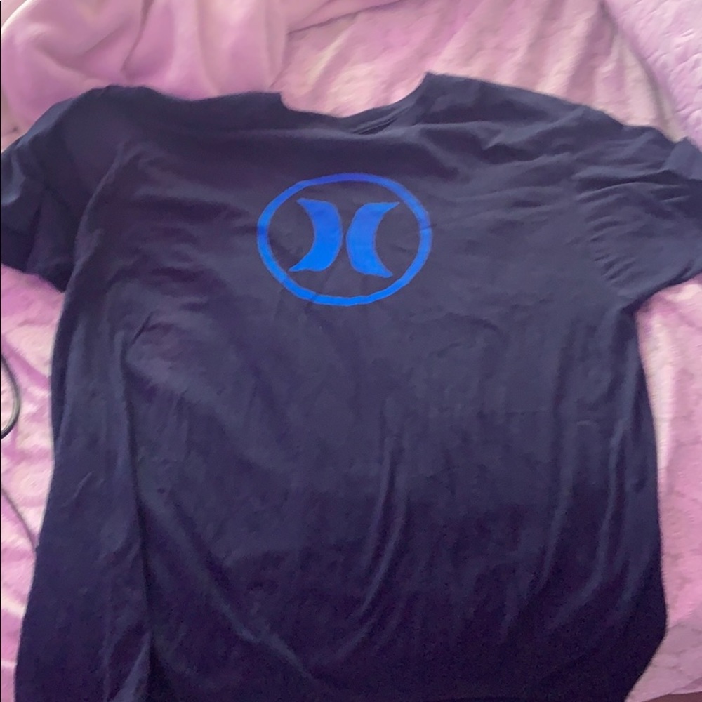 Hurley t shirt
